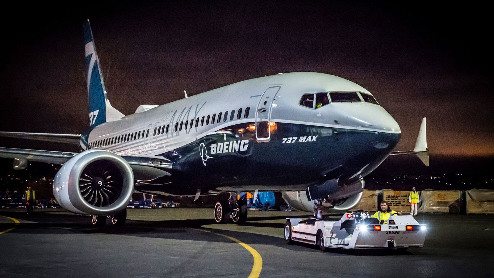 Boeing rəsmisi İndoneziyadakı təyyarə qəzasını şərh etdi