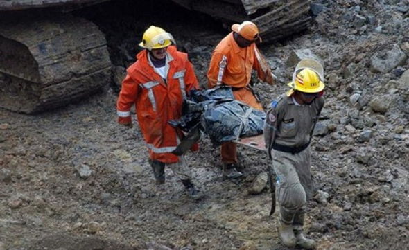 Kolumbiyada qızıl mədəni çökdü: Ölən və yaralananlar var