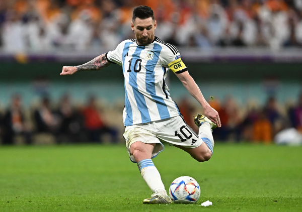 Messi karyerasında ən çox sevdiyi qolu açıqlayıb