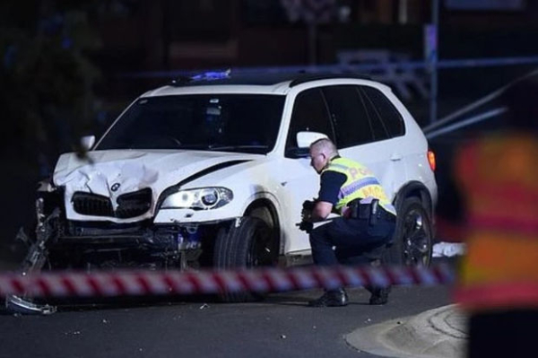 A car crashed into a restaurant in Australia: Five people lost their lives - PHOTO