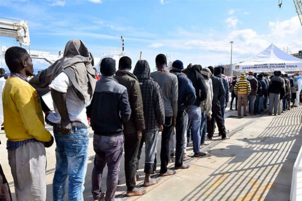 There was a strong explosion at the center of temporary reception of migrants in Italy