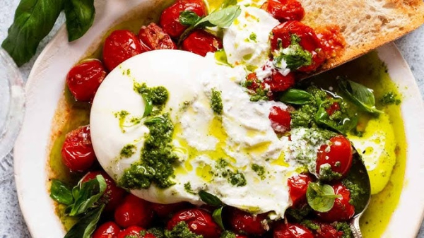 Qızarmış Burrata və Bal-Zəfəran Sousu