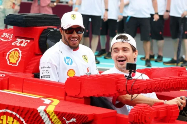 “Formula-1” pilotları saxta izləyicilərin hesabına ciddi gəlir əldə edirlər