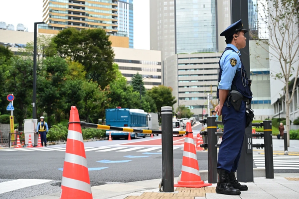Yaponiyanın paytaxtında pul daşıyan avtomobillərə ard-arda hücumlar edilib.